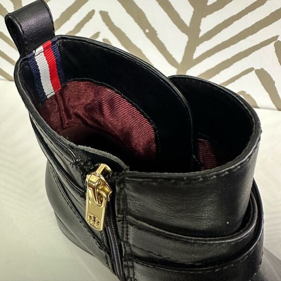 Tommy Hilfiger Black Faux Leather Gold Logo Boots Size 9 - Picture 6 of 9
